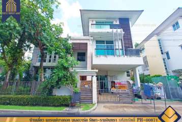 บ้านเดี่ยว แกรนด์ บางกอก บูเลอวาร์ด รัชดา-รามอินทรา บิ้วท์อินทั้งหลัง