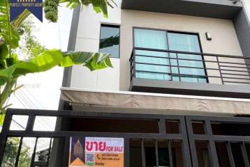 ทาวน์โฮม บ้านกลางเมือง รามอินทรา-วัชรพล ออเงิน สายไหม
