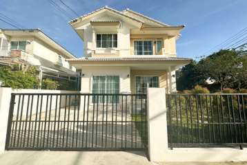 ***บ้านเดี่ยว ชลลดา สภาพบ้านใหม่เดินทางสะดวกสบายใกล้ห้างสรรพสินค้า