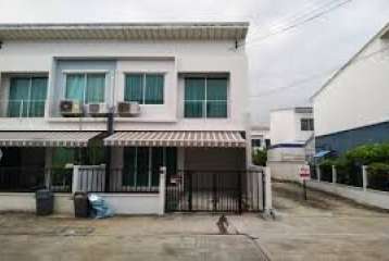 ****ทาวน์โฮมหมู่บ้านPlenoสภาพใหม่เดินทางสะดวกสบายใกล้ห้างสรรพสินค้า