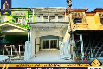 ทาวน์เฮ้าส์หมู่บ้านปิยวรารมย์ เฟส 2 ตกแต่งใหม่ทั้งหลังเดินทางสะดวกใกล้ห้าง