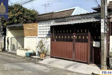 ขายบ้านแฝดชั้นเดียวพุทธมณฑลสาย2พร้อมอยู่เดินทางสะดวก