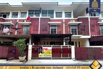 ทาวน์โฮม 3 ชั้น เดอะบริติช สาทร-กัลปพฤกษ์ (The British Sathorn-Kallaprapruk) รีโนเวทใหม่