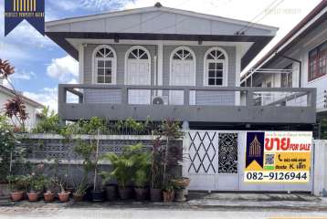 บ้านเดี่ยว 2 ชั้น ซอยเพชรบุรี พร้อมที่ดิน 57 ตารางวา