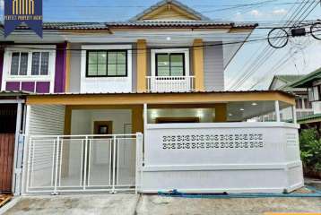 ทาวน์เฮาส์หมู่บ้าน พฤกษา 10 บางบัวทองหลังมุม