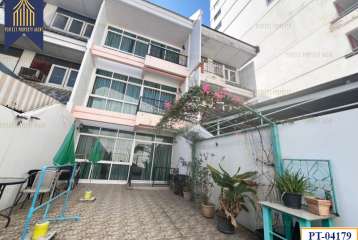 ขาย ทาวน์โฮม 3 ชั้น จตุจักร 