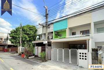 ทาวน์เฮ้าส์ธารทอง 2 วัดลาดปลาดุก พร้อมอยู่