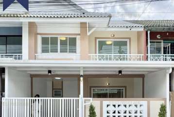 ทาวน์เฮ้าส์พฤกษา 14 A บางบัวทอง ราคาย่อมเยาว์