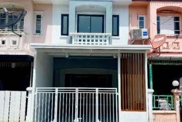 ขาย ทาวน์เฮ้าส์ เคซี 1 หทัยราษฎร์ 39 คลองสามวา ตกแต่งใหม่พร้อมเฟอร์นิเจอร์ ฟรีโอน