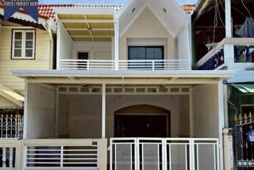 ขาย ทาวน์เฮ้าส์ บัวทอง 2 บางบัวทอง ตกแต่งใหม่