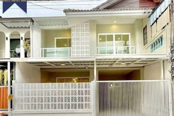 ขาย ทาวน์เฮ้าส์พฤกษา 3 บางบัวทองตกแต่งใหม่ราคาย่อมเยาว์