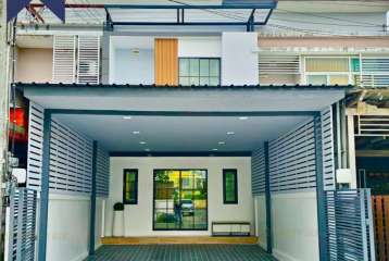 ขายทาวน์เฮ้าส์ เดอะปาร์ค แอท แฟชั่น สวนสยาม รามอินทรา 64 รีโนเวทใหม่พร้อมเฟอร์ฯ