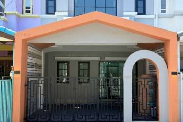 ขายบ้านมณีมาศตกแต่งใหม่  บ้านใกล้สถานีรถไฟฟ้าสายสีชมพูท่าแร้งรามอินทราคู้บอนกรุงเทพฯ
